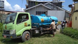 Dinas PUPRP Suplay Air Bersih ke Rumah Warga di Sekitar Pengungsian Kabonena